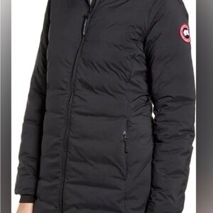 Canada Goose Women's Hooded Puffer Jacket, Black , Size L, NWT, BOX , garment
